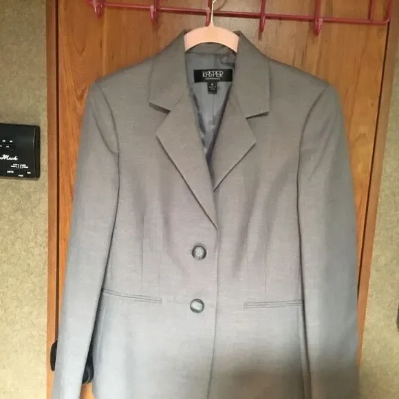 NWOT. Kasper Brand Women’s Size 6 Dove Grey Jacket - Picture 2 of 8